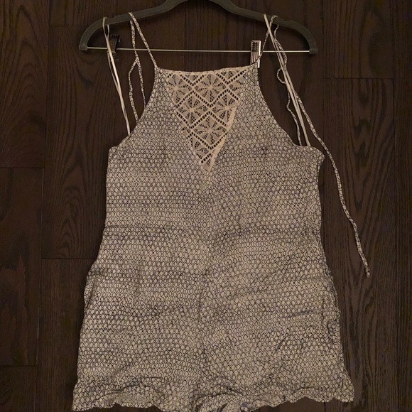 L SPACE SCANDALOUS SKIN ROMPER - Picture 5 of 7